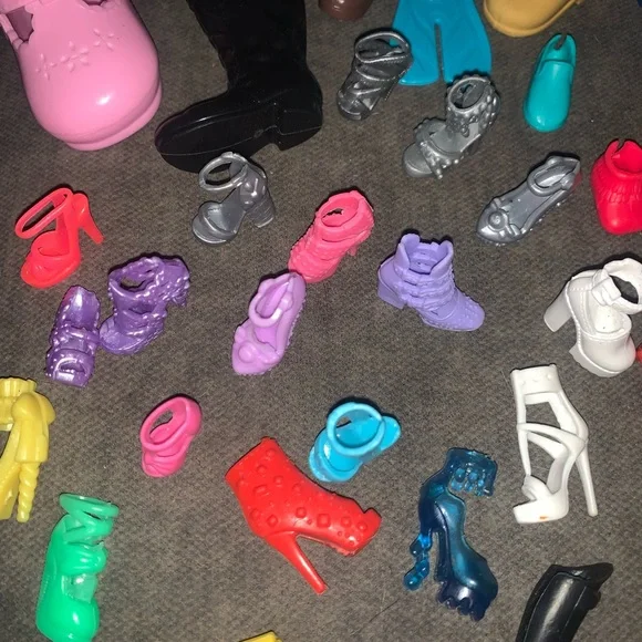 Mattel Green and Blue Doll Footwear Set